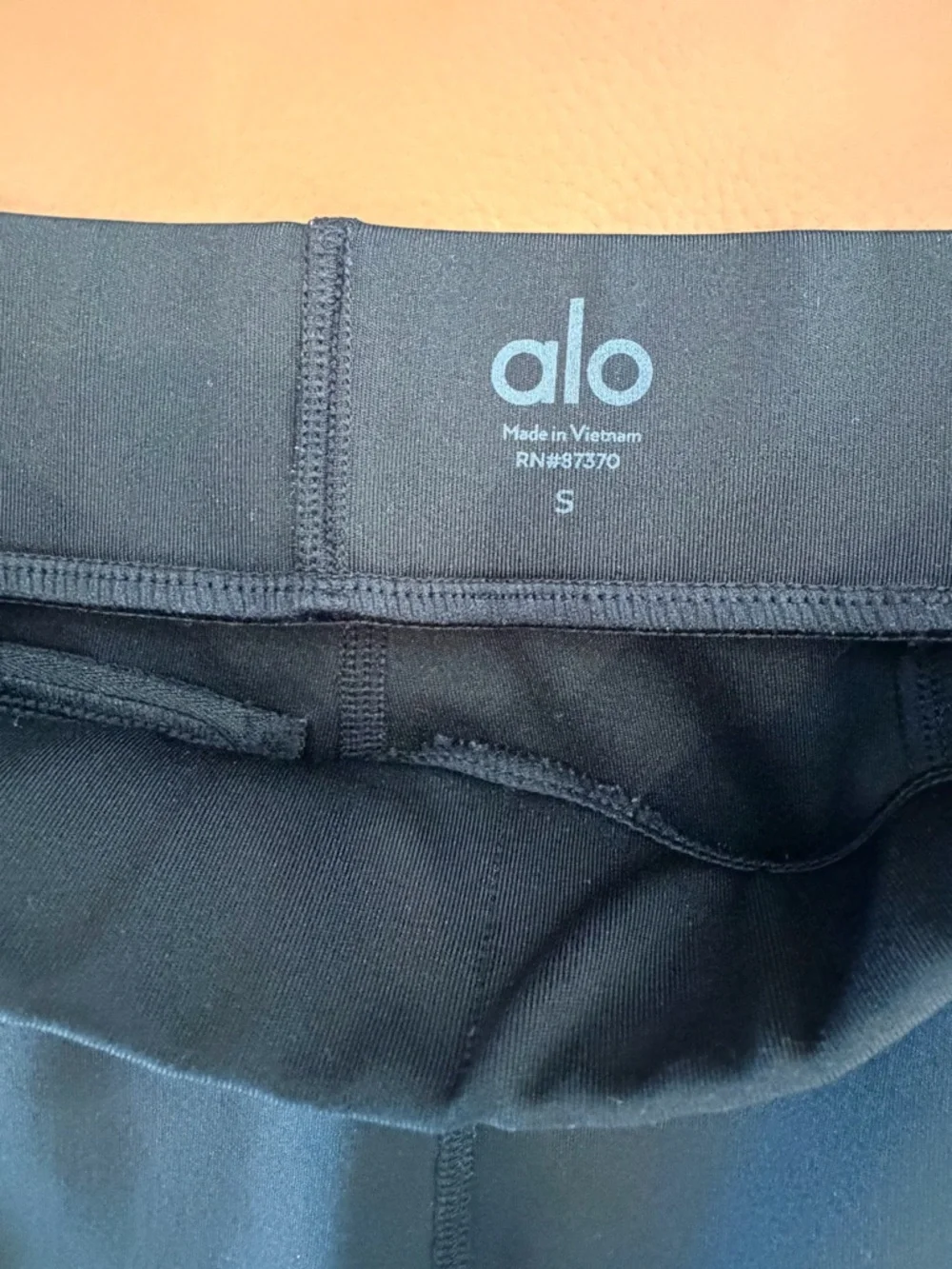 ALO Yoga Black Stirrup Leggings Size S High Waist Performance Activewear - Picture 2 of 5